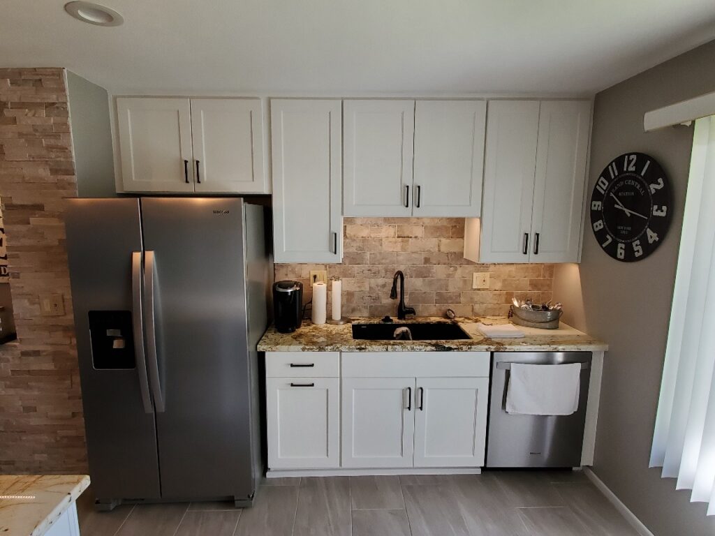 Making a Small Kitchen Look More Luxurious